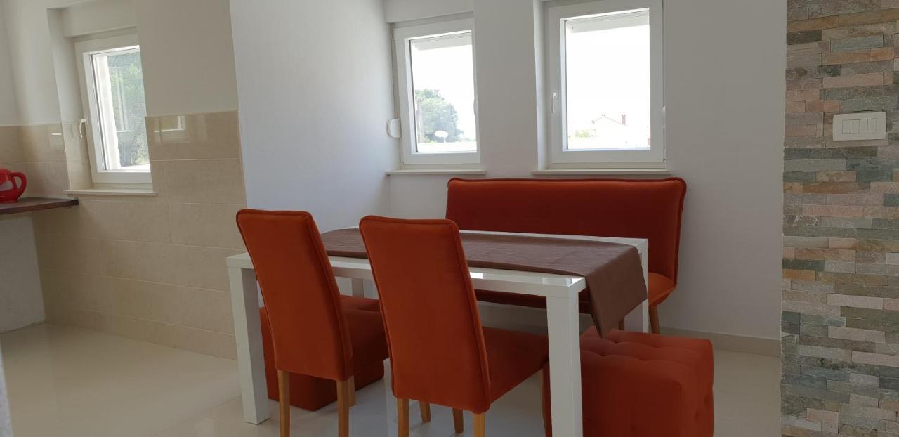 Apartments By The Sea Bilo, Primosten - 14601 Exterior foto
