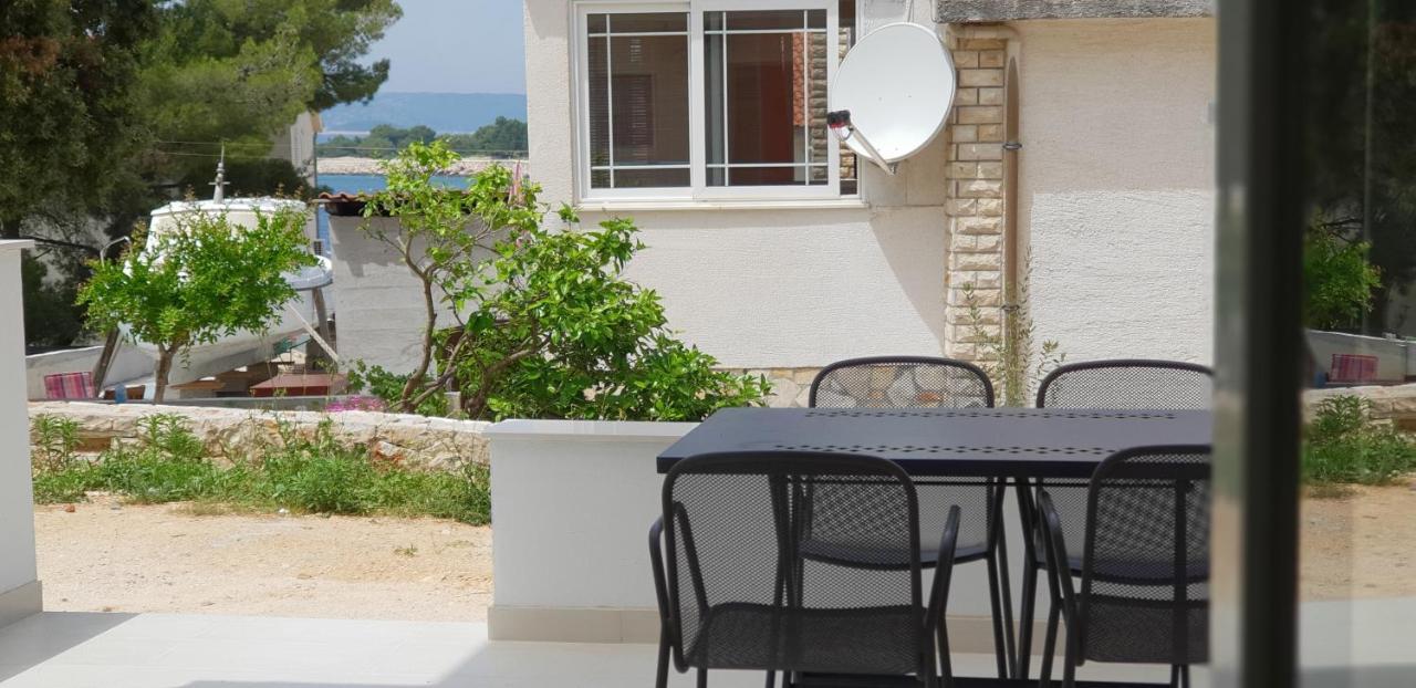 Apartments By The Sea Bilo, Primosten - 14601 Exterior foto